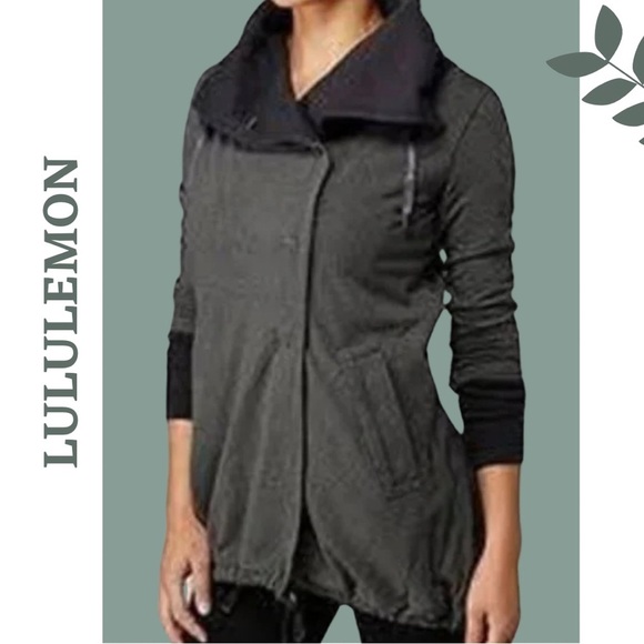 Lululemon Women’s Charcoal and Black Gratitude Wrap Snap Sweater Jacket Size 6 - Picture 1 of 8